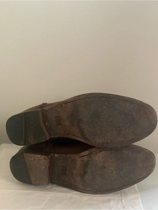 Frye Melissa Chelsea Boots in Cognac Leather Size 8.5 - Picture 13 of 16